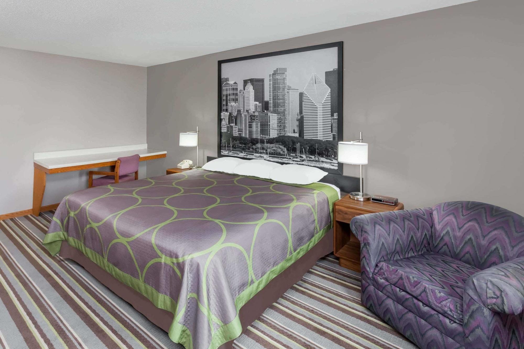 Super 8 By Wyndham Watseka Otel Dış mekan fotoğraf